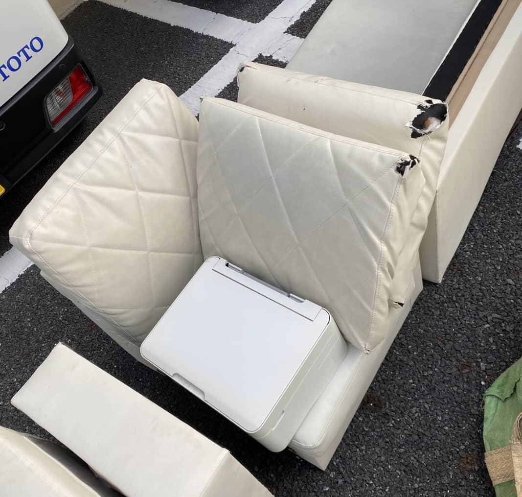 住吉区 リビングのソファ回収